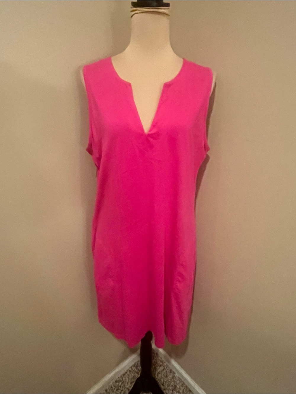 Lands' End Barbie Pink Sleeveless Split V-Neck Mini Shift, size M